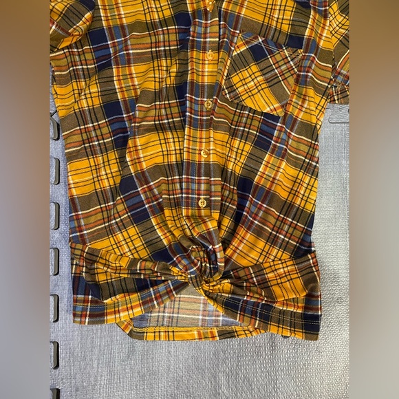 Wishful Park Front Tie women’s Button up Blouse. Size Medium. - Picture 3 of 7